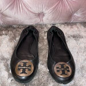 Tory Burch ballet flats. Size 6. Very good condition.